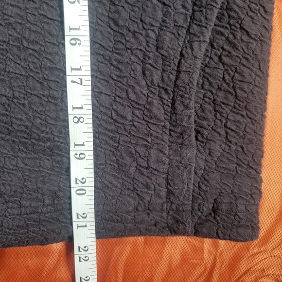 Lululemon Rippled Textured Full Zip Jacket Autumn Black‎ Size 6 MSRP: $149 EUC - Picture 12 of 16